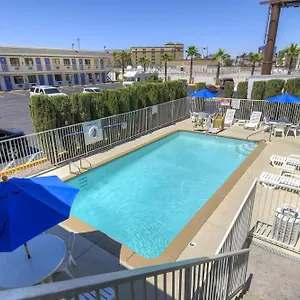 https://motel-6-las-vegas-i-15.las-vegashotels.net